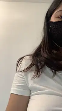 Lisa--queen live XXX chat