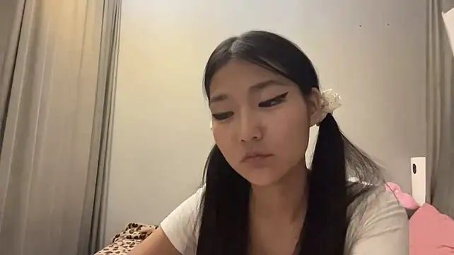 EvitaPasquelのライブXXXチャット