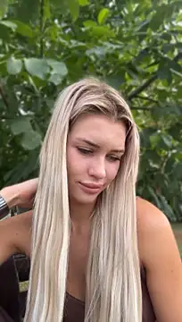 Онлайн чат XXX KikiWatson