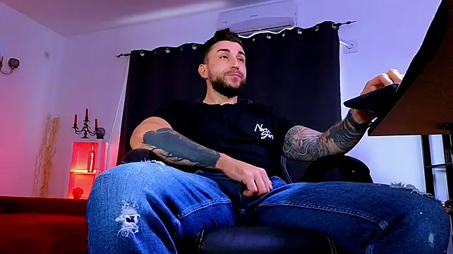 MightyAaron66 Obrolan Langsung XXX