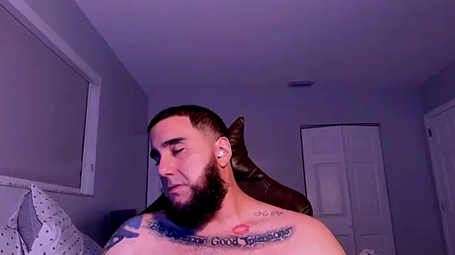 הופעת וובקאם של Damon_Driller