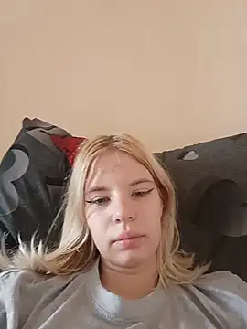 JessicaHoffmann Adlı Modelin Canlı XXX Sohbeti