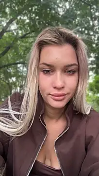 Chat XXX ao vivo de KikiWatson