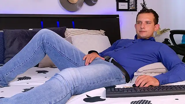 Онлайн чат XXX Jimmy_Doss