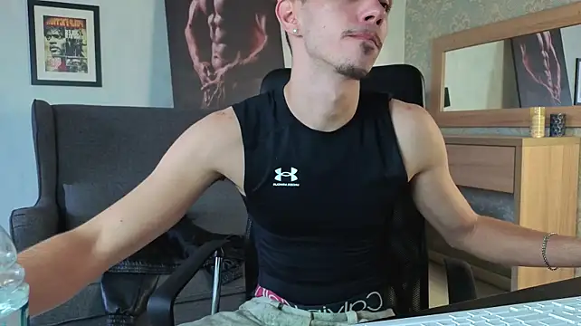 XXX chat uživo modela KaydenDrew