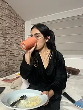 Lucyjoi Adlı Modelin Canlı XXX Sohbeti