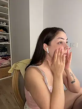 Lexi_StormのライブXXXチャット