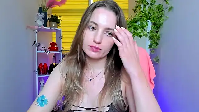 Chat XXX en directo de Mila-moon