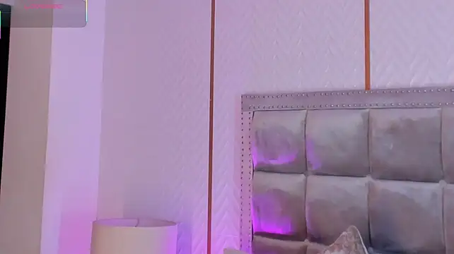 צ'אט XXX בשידור חי של DakotaWangi