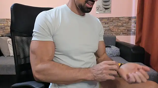 Czat XXX na żywo – HotHunkTrainer