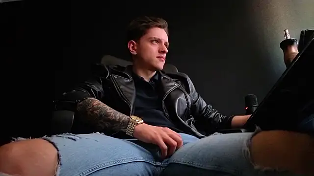 FelixStarkk live XXX chat