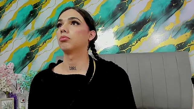 Almaazz Live XXX-Chat