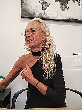 clarabell4 Live XXX-Chat