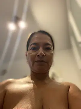 Jlo_69 – Live XXX-chat