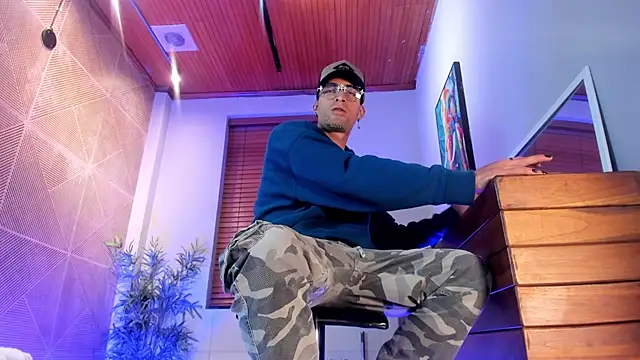 DrakeNeumannn Live XXX chat
