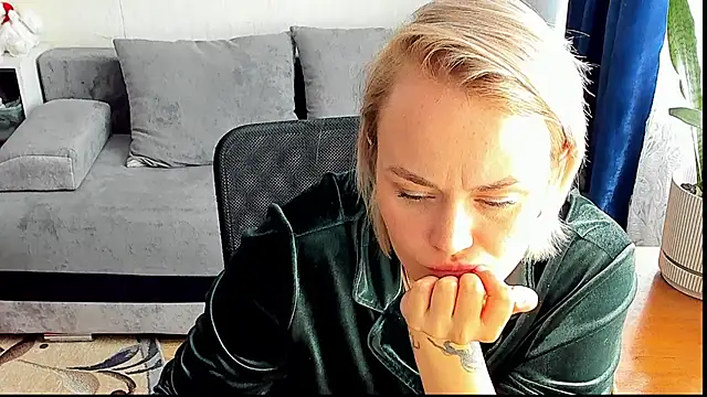 Chat +18 de Ann_Hunt ao vivo