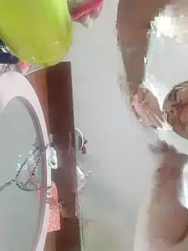 XXX chat uživo modela Kataleyamilf69_