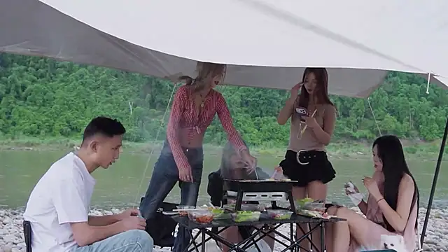 BBQ-888: онлайн-секс-чат