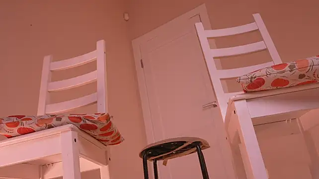 Miablueye 即時 XXX 聊天