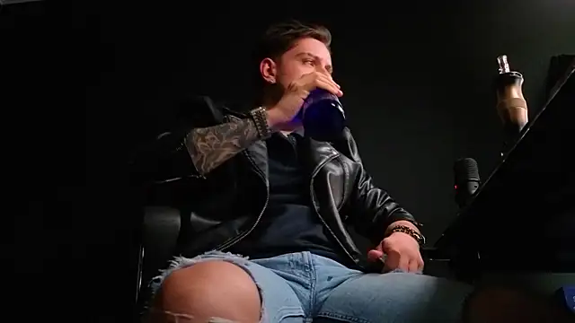 FelixStarkk live XXX chat
