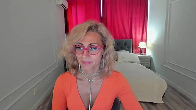 MuseOfStage's Live XXX Chat