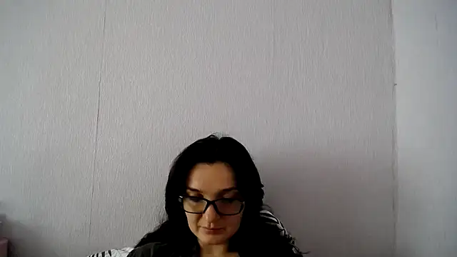 Shiny_gine's Live XXX Chat