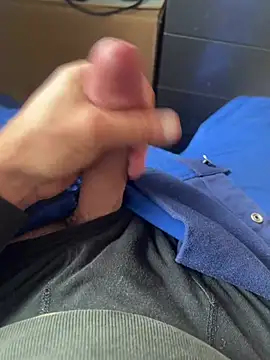nineteen_M Webcam-Show