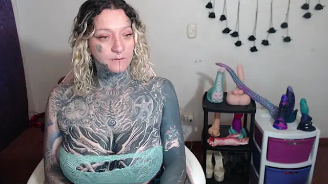 SLOPPYTITSS Live XXX-Chat