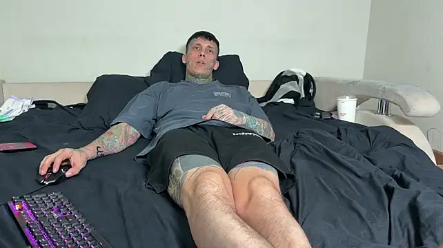 Chat +18 de Anubisgods ao vivo