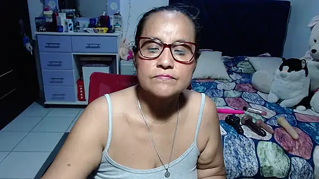 pervert_mommy_'s Live XXX Chat