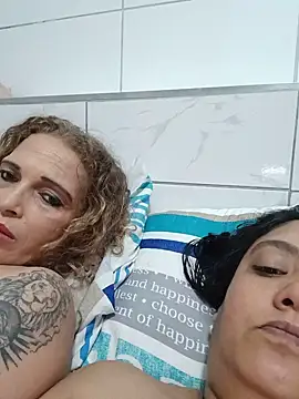 2Juicy_pussy Chat XXX live