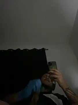 GusanoDelicioso Live XXX-chat