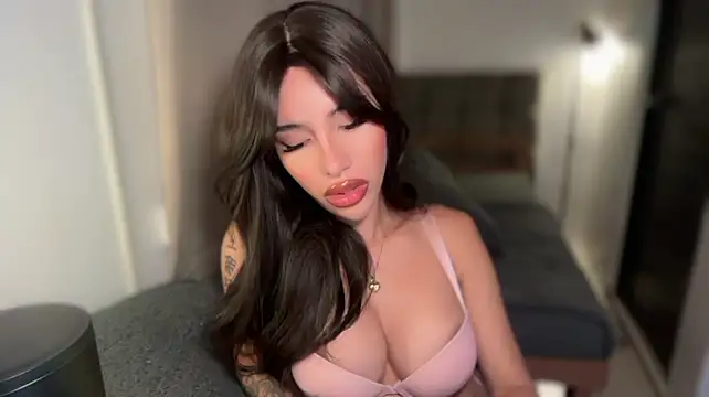 צ'אט XXX בשידור חי של S1nfulbarb1e