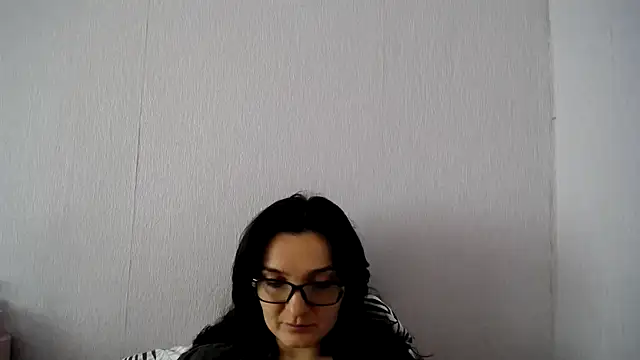 Shiny_gine's Live XXX Chat