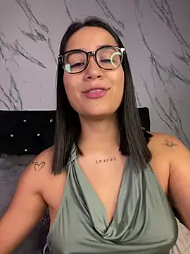 Val12777 Live XXX-Chat