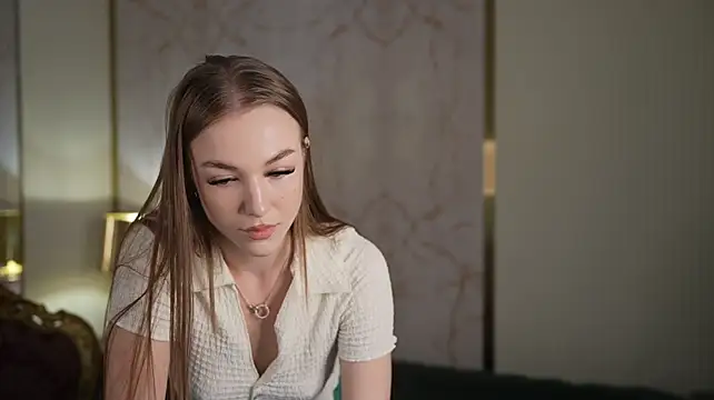 XXX chat uživo modela Ella_054