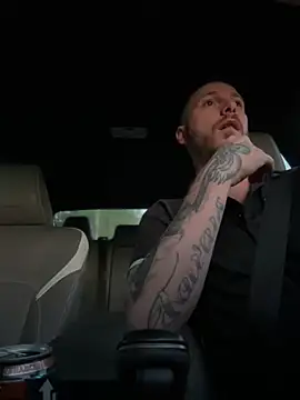 clapforme22 élő XXX-chatje