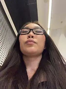trytomakememoam's Live XXX Chat