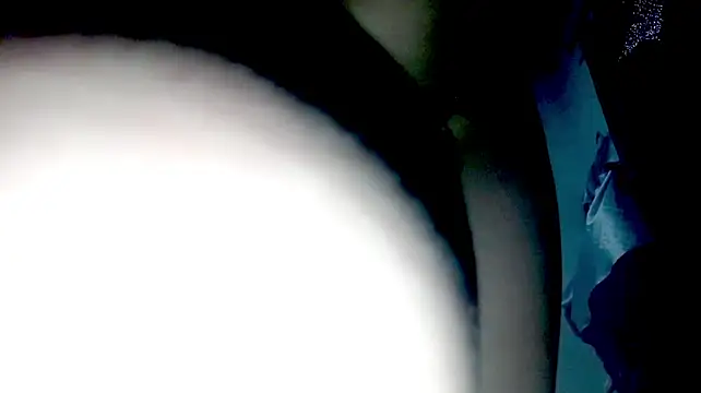 Chat XXX ao vivo de PetiteIvoryQueen19