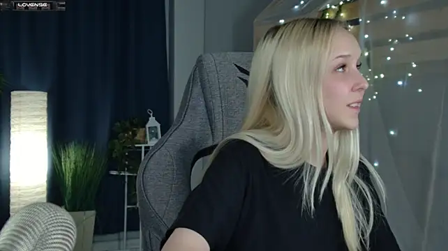 MaoqiBeverly Chat XXX in diretta