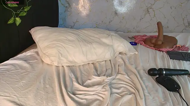 cinniaa_ Chat XXX in diretta