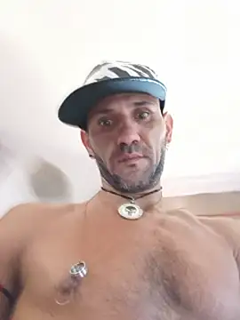 Ozzypolo – webcam-show