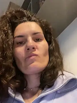 Ms-Lust1- – Naživo XXX chat