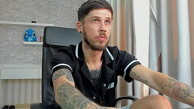 JonahShaw Live XXX-chat