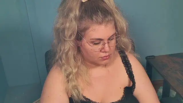 Allyy_baby Live XXX-Chat