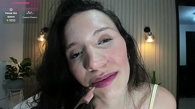 צ'אט XXX בשידור חי של valeryn__rosse