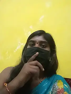 Keerthi_143's Live XXX Chat