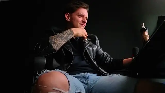 FelixStarkk live XXX chat