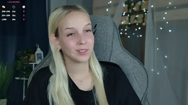 MaoqiBeverly's Live XXX Chat