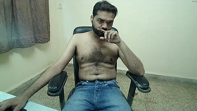 Show de Kinky_Kumarr na webcam